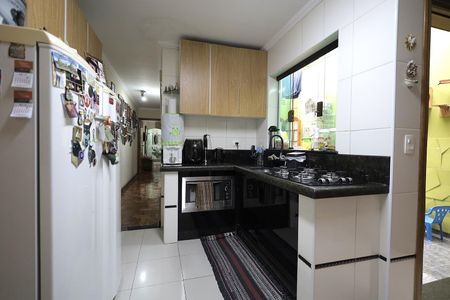 Cozinha de casa à venda com 2 quartos, 150m² em Jardim Santo Alberto, Santo André