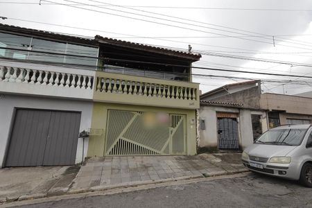 Casa à venda com 150m², 2 quartos e 1 vaga Casa à venda com 150m², 2 quartos e 1 vagaFachada