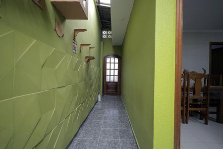 Casa à venda com 150m², 2 quartos e 1 vaga Casa à venda com 150m², 2 quartos e 1 vagaCorredor