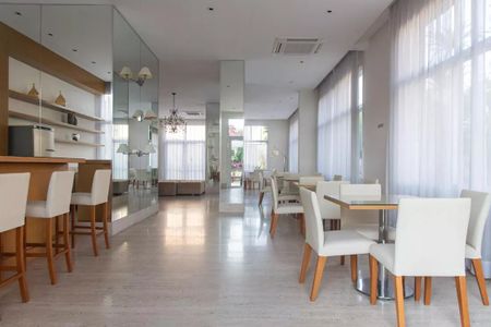 Apartamento à venda com 229m², 4 quartos e 4 vagasÁrea comum - Salão de festas