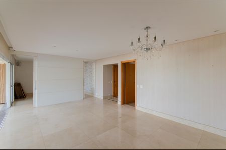 Apartamento à venda com 229m², 4 quartos e 4 vagasSala