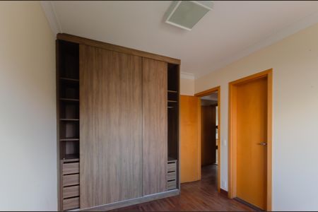 Apartamento à venda com 229m², 4 quartos e 4 vagasSuíte 2