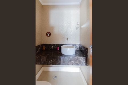 Apartamento à venda com 229m², 4 quartos e 4 vagasLavabo