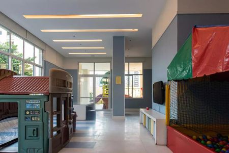 Apartamento à venda com 229m², 4 quartos e 4 vagasÁrea comum - Brinquedoteca