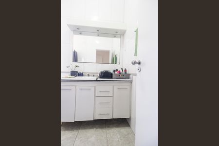 Casa à venda com 500m², 4 quartos e 4 vagas Casa à venda com 500m², 4 quartos e 4 vagasBanheiro da Suíte