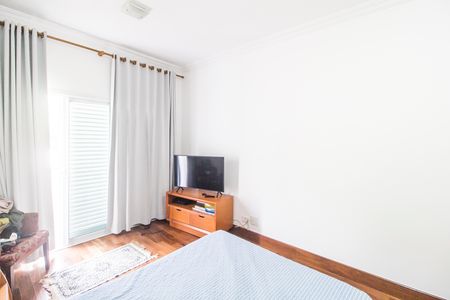 Casa à venda com 500m², 4 quartos e 4 vagas Casa à venda com 500m², 4 quartos e 4 vagasSuíte 2