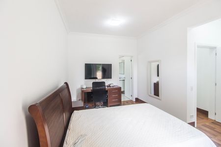 Casa à venda com 500m², 4 quartos e 4 vagas Casa à venda com 500m², 4 quartos e 4 vagasSuíte 3