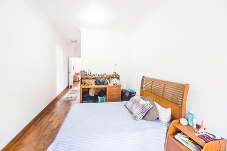 Casa à venda com 500m², 4 quartos e 4 vagas Casa à venda com 500m², 4 quartos e 4 vagasSuíte 2