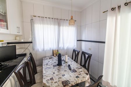 Casa à venda com 500m², 4 quartos e 4 vagas Casa à venda com 500m², 4 quartos e 4 vagasCopa