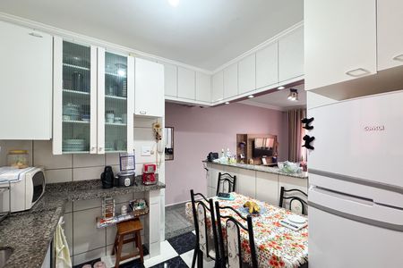 Apartamento à venda com 58m², 2 quartos e 1 vaga Apartamento à venda com 58m², 2 quartos e 1 vagaCozinha