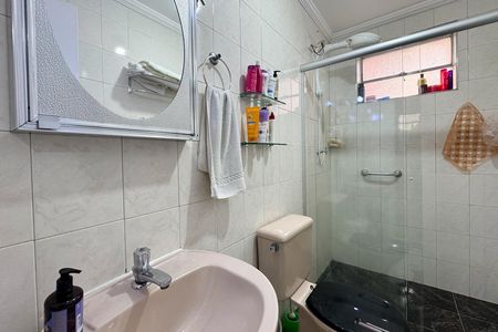 Apartamento à venda com 58m², 2 quartos e 1 vaga Apartamento à venda com 58m², 2 quartos e 1 vagaBanheiro Social