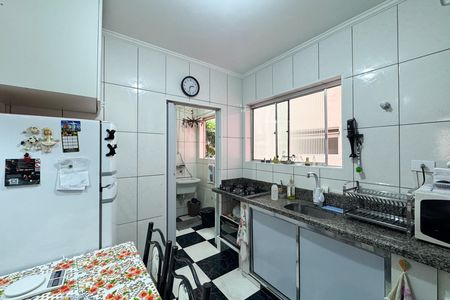 Apartamento à venda com 58m², 2 quartos e 1 vaga Apartamento à venda com 58m², 2 quartos e 1 vagaCozinha