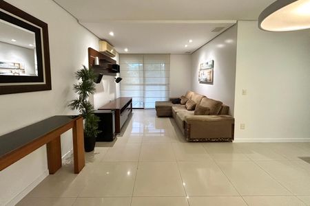 Apartamento para alugar com 96m², 3 quartos e 1 vaga Apartamento para alugar com 96m², 3 quartos e 1 vagaSala