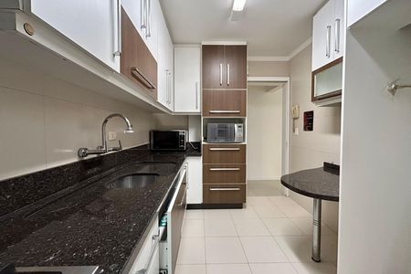 Apartamento para alugar com 96m², 3 quartos e 1 vaga Apartamento para alugar com 96m², 3 quartos e 1 vagaCozinha
