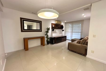 Apartamento para alugar com 96m², 3 quartos e 1 vaga Apartamento para alugar com 96m², 3 quartos e 1 vagaSala