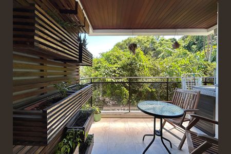 Apartamento para alugar com 96m², 3 quartos e 1 vaga Apartamento para alugar com 96m², 3 quartos e 1 vagaVaranda