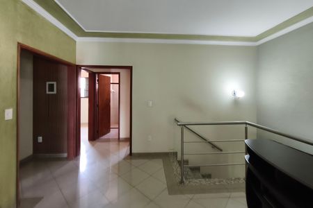 Sala de Estar de casa para alugar com 3 quartos, 248m² em Parque Jambeiro, Campinas