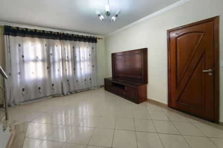 Casa para alugar com 248m², 3 quartos e 4 vagas Casa para alugar com 248m², 3 quartos e 4 vagasSala de TV