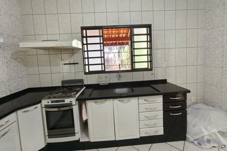 Casa para alugar com 248m², 3 quartos e 4 vagas Casa para alugar com 248m², 3 quartos e 4 vagasCozinha
