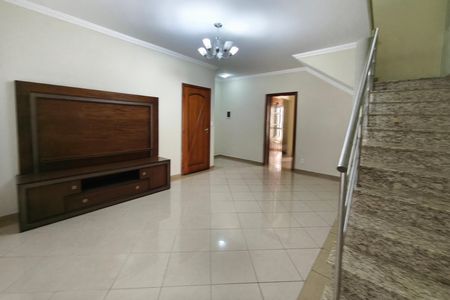 Casa para alugar com 248m², 3 quartos e 4 vagas Casa para alugar com 248m², 3 quartos e 4 vagasSala de TV