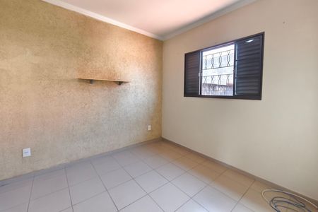 Casa para alugar com 248m², 3 quartos e 4 vagas Casa para alugar com 248m², 3 quartos e 4 vagasQuarto 2