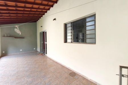 Casa para alugar com 248m², 3 quartos e 4 vagas Casa para alugar com 248m², 3 quartos e 4 vagasQuintal
