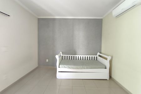 Casa para alugar com 248m², 3 quartos e 4 vagas Casa para alugar com 248m², 3 quartos e 4 vagasQuarto Suíte