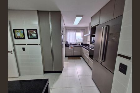 Apartamento à venda com 130m², 3 quartos e 3 vagas