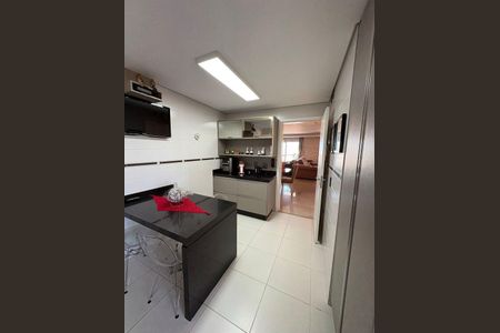Apartamento à venda com 130m², 3 quartos e 3 vagas
