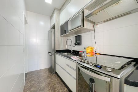 Apartamento à venda com 83m², 3 quartos e 1 vaga Apartamento à venda com 83m², 3 quartos e 1 vagaCozinha e Área de Serviço