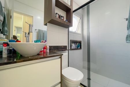 Apartamento à venda com 83m², 3 quartos e 1 vaga Apartamento à venda com 83m², 3 quartos e 1 vagaBanheiro da Suíte