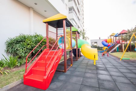 Apartamento à venda com 83m², 3 quartos e 1 vaga Apartamento à venda com 83m², 3 quartos e 1 vagaÁrea comum - Playground