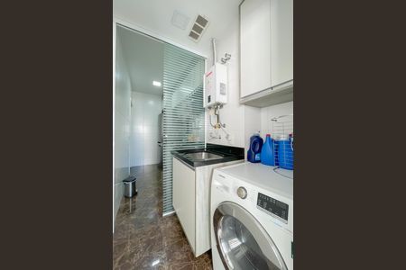 Apartamento à venda com 83m², 3 quartos e 1 vaga Apartamento à venda com 83m², 3 quartos e 1 vagaCozinha e Área de Serviço