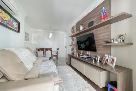 Apartamento à venda com 83m², 3 quartos e 1 vaga Apartamento à venda com 83m², 3 quartos e 1 vagaSala