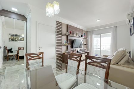 Apartamento à venda com 83m², 3 quartos e 1 vaga Apartamento à venda com 83m², 3 quartos e 1 vagaSala