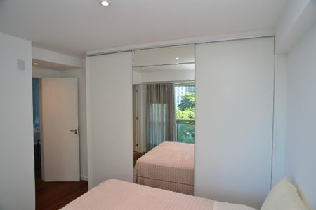 Apartamento para alugar com 102m², 2 quartos e 2 vagasSuíte