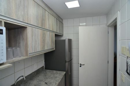 Apartamento para alugar com 102m², 2 quartos e 2 vagasCozinha