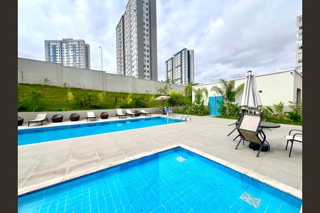 Apartamento para alugar com 55m², 2 quartos e 1 vaga Apartamento para alugar com 55m², 2 quartos e 1 vagaÁrea comum - Piscina