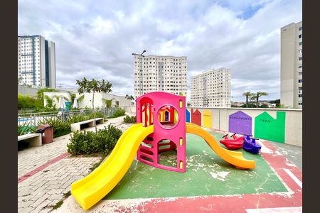 Apartamento para alugar com 55m², 2 quartos e 1 vaga Apartamento para alugar com 55m², 2 quartos e 1 vagaÁrea comum - Playground