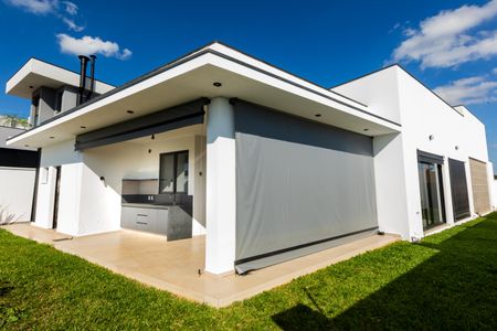 Casa de condomínio para alugar com 261m², 3 quartos e 4 vagasVista dos Fundos da Casa