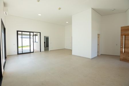 Casa de condomínio para alugar com 261m², 3 quartos e 4 vagasSala 