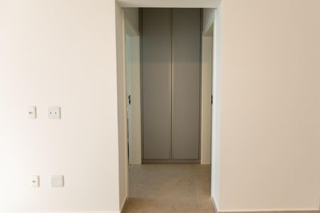 Casa de condomínio para alugar com 261m², 3 quartos e 4 vagasHall dos Banheiros da Suíte Master
