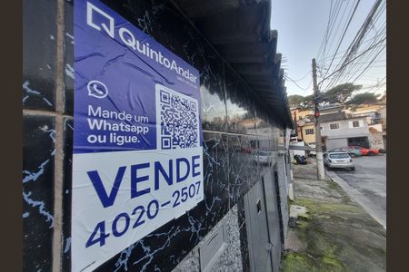 Casa à venda com 100m², 2 quartos e 4 vagas Casa à venda com 100m², 2 quartos e 4 vagasPlaca