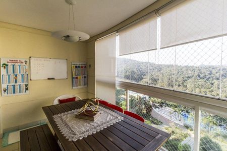 Apartamento à venda com 180m², 3 quartos e sem vaga