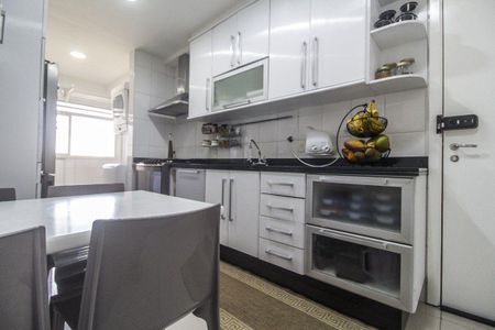 Apartamento à venda com 180m², 3 quartos e sem vaga
