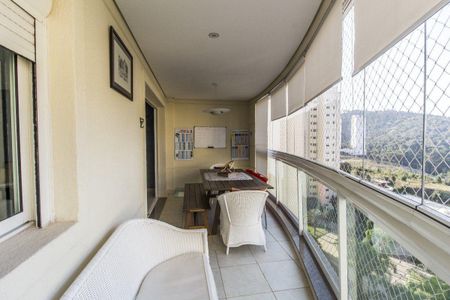 Apartamento à venda com 180m², 3 quartos e sem vaga
