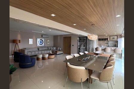 Apartamento à venda com 290m², 3 quartos e 3 vagas