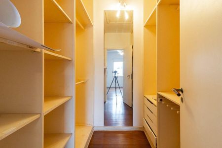 Casa à venda com 417m², 3 quartos e 4 vagas