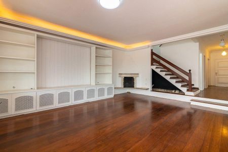 Casa à venda com 3 quartos, 417m² em Alphaville, Santana de Parnaíba