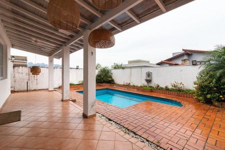 Casa à venda com 417m², 3 quartos e 4 vagas
